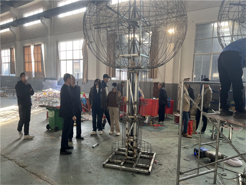 省廳領(lǐng)導(dǎo)蒞臨工廠，共賞彩燈文化魅力